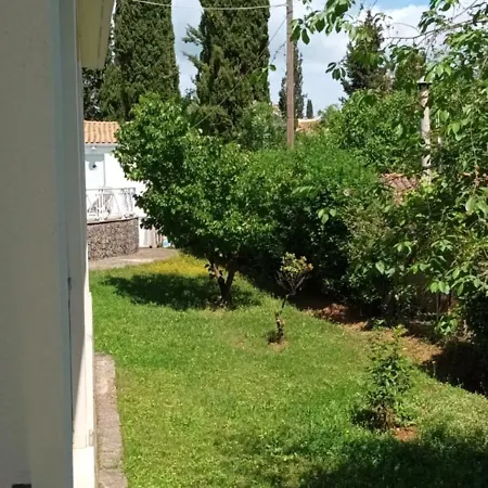 Dimitra G Apart Otel 3*