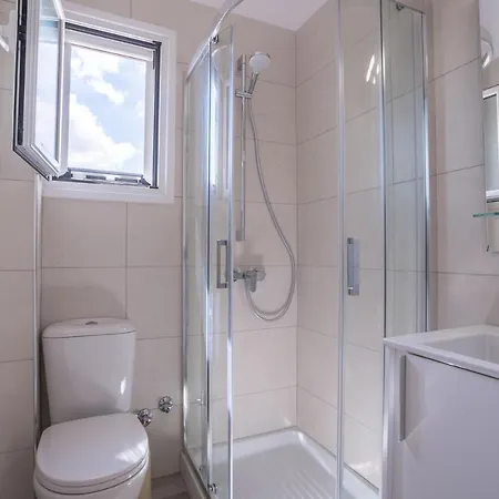 Dimitra G Apartmanhotel Guviá