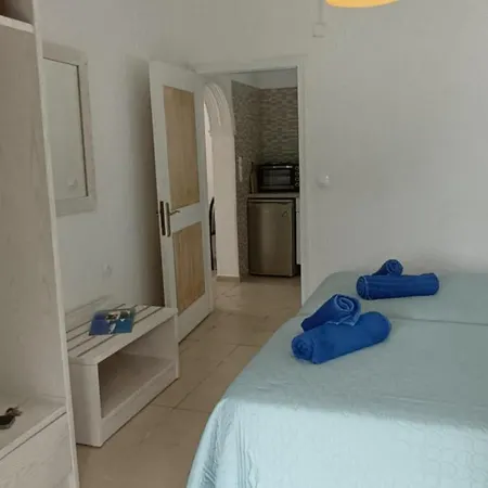 Dimitra G מלון דירות גאוביה