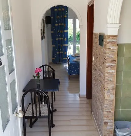 Dimitra G Hotel apartamentowy